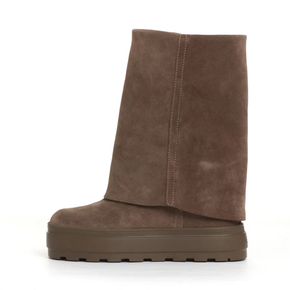 stivaletto zeppa interna camoscio tortora