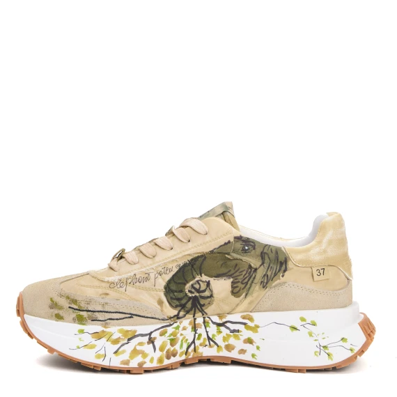 sneakers verde e beige dipinta a mano