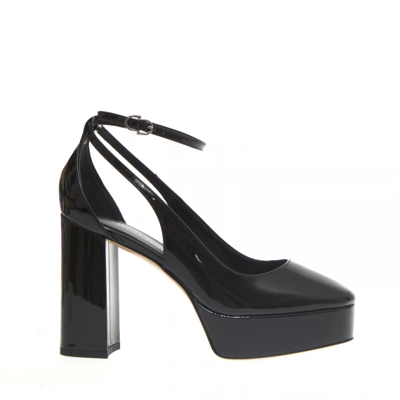 pump plateaux in vernice nera con cinturino