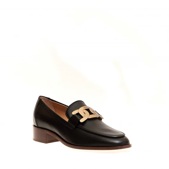 mocassino t. 35 in pelle nera con fibbia catena