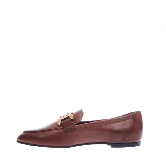 mocassino in pelle cuoio con fibbia catena